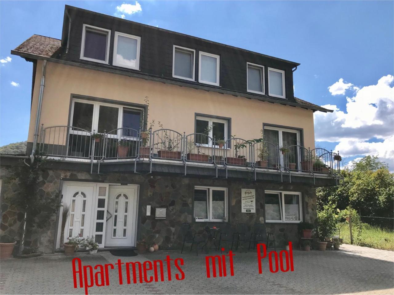 Residenz Moselzauber - Ferienwohnungen Mit Pool Landschaft Ernst Eksteriør billede